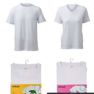 Cricut White Infusible Ink Bundle 2 Shirts - Crew and V-Neck - M/W Medium